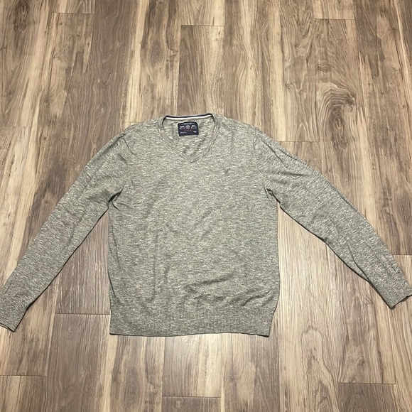 American Eagle Outfitters Other - American Eagle Athletic Fit V-Neck Sweater